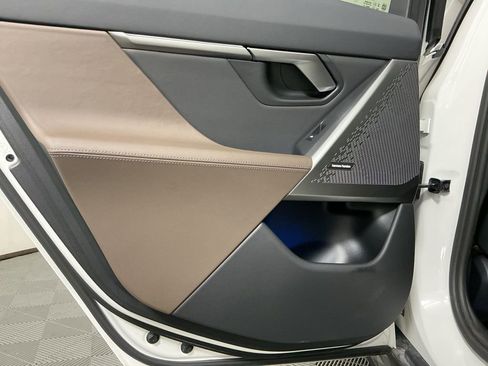 Certified 2024 BMW i5 eDrive40i w/ Premium Package image 26