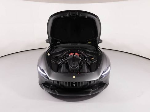 Used 2025 Ferrari Roma Spider RWD image 18