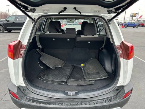 Used 2015 Toyota RAV4 XLE image 24