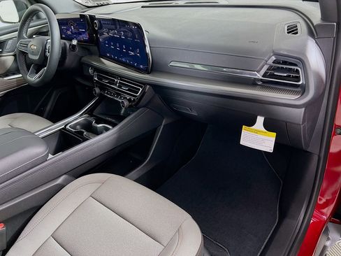 New 2026 Chevrolet Traverse LT w/ LPO, Floor Liner Package image 30