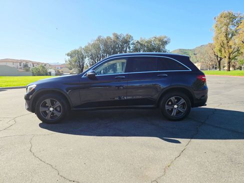 Used 2017 Mercedes-Benz GLC 300 4MATIC image 5