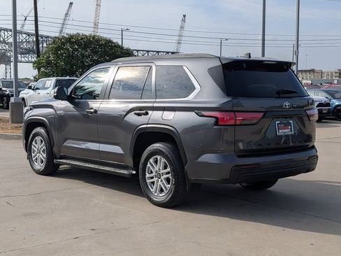 Used 2025 Toyota Sequoia SR5 AWD/4WD image 7