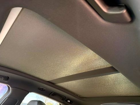 Used 2021 Porsche Macan S image 19