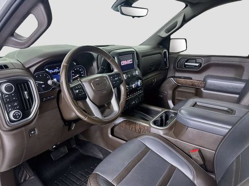Used 2019 GMC Sierra 1500 Denali w/ Denali Ultimate Package AWD/4WD image 10