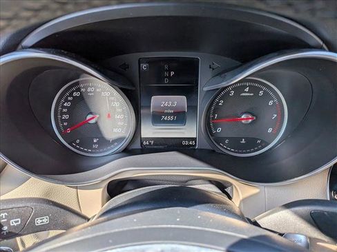 Used 2018 Mercedes-Benz GLC 300 4MATIC image 11