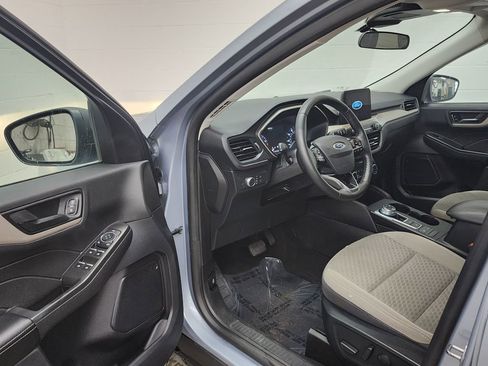 Used 2022 Ford Escape SE w/ Convenience Package AWD/4WD image 11