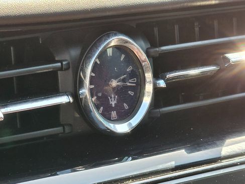 Used 2017 Maserati Quattroporte S GranSport image 37