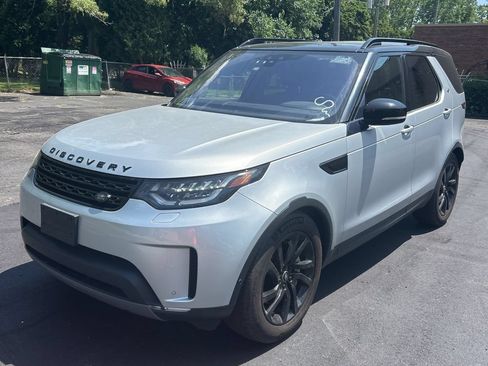 Used 2020 Land Rover Discovery HSE AWD/4WD image 2