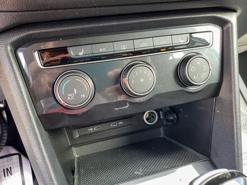 Used 2024 Volkswagen Tiguan S image 17