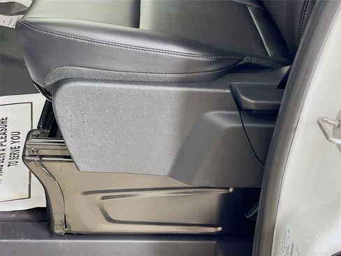 New 2025 Ford Transit 250 148 Medium Roof image 21