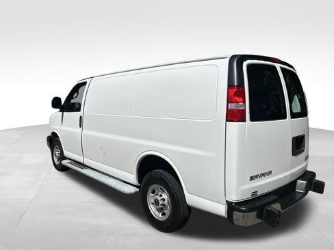 Used 2024 GMC Savana 2500 w/ Driver Convenience Package RWD image 3