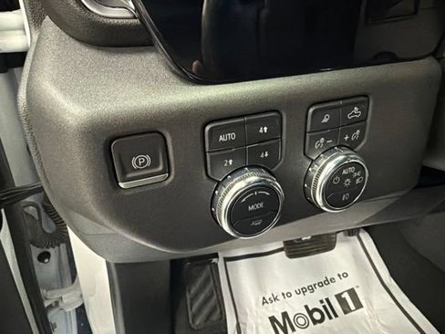 Used 2022 GMC Sierra 1500 SLT w/ SLT Premium Plus Package AWD/4WD image 16