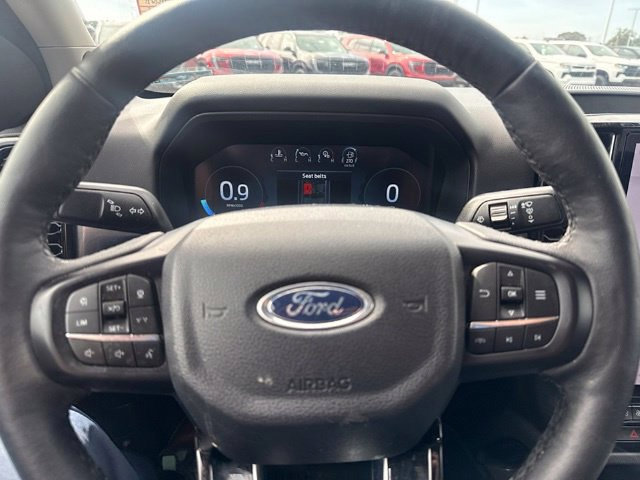 Used 2025 Ford Ranger Lariat w/ FX4 Off-Road Package AWD/4WD image 14