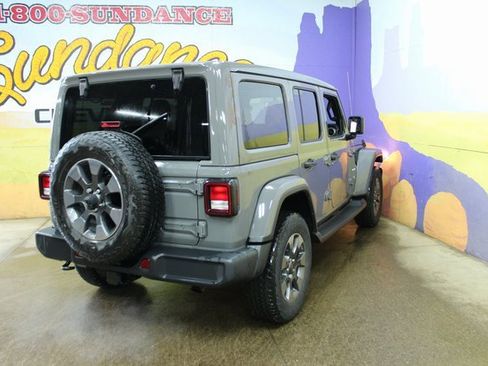Used 2019 Jeep Wrangler Unlimited Sahara w/ Uconnect 4C Nav & Sound Group image 8