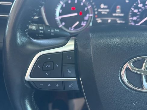 Used 2022 Toyota Highlander Platinum AWD/4WD image 28