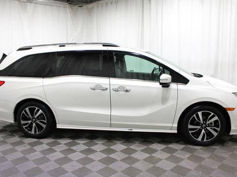 Used 2018 Honda Odyssey Elite image 32
