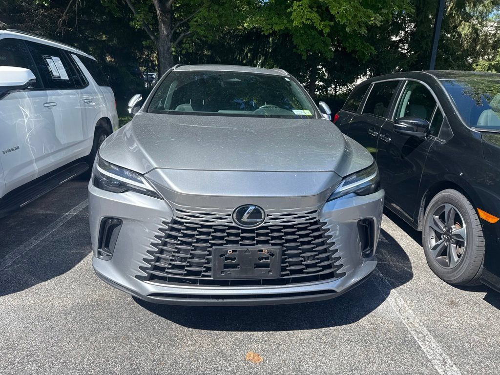 Used 2023 Lexus RX 350 Premium w/ Accessory Package AWD/4WD image 2