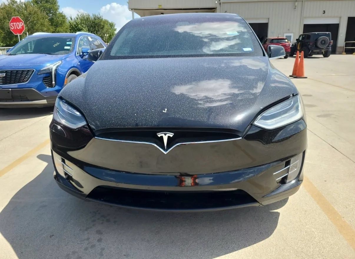 Used 2017 Tesla Model X 90D AWD/4WD image 7