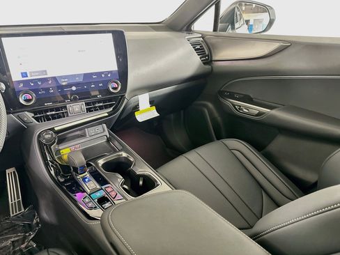 New 2026 Lexus NX 350 F Sport AWD/4WD image 22