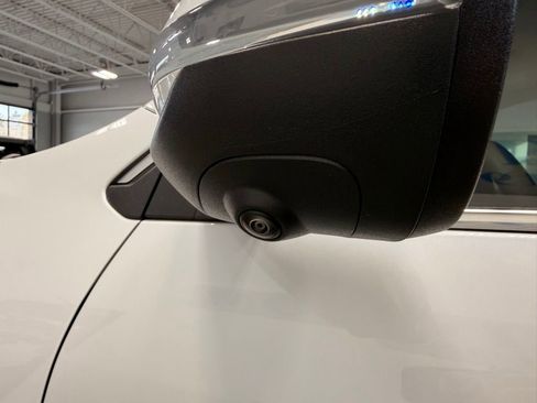 Used 2025 GMC Acadia Denali w/ Super Cruise Package image 15