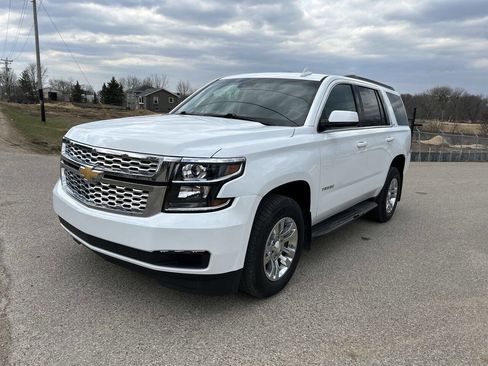 Used 2019 Chevrolet Tahoe LT image 2