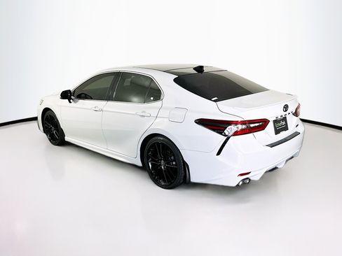 Used 2023 Toyota Camry XSE image 5