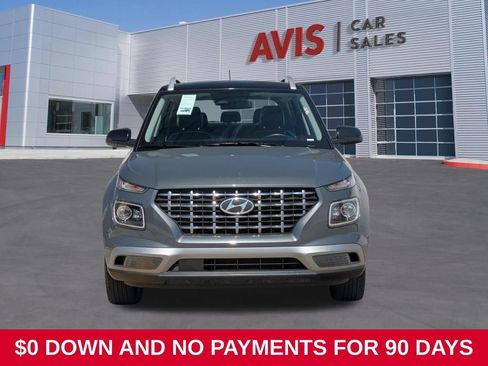 Used 2025 Hyundai Venue Limited FWD image 2