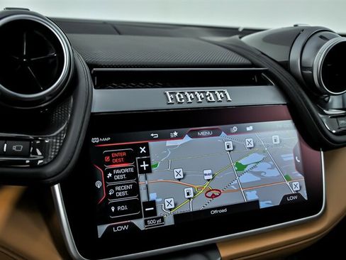 Used 2018 Ferrari GTC4Lusso T RWD image 35