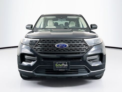 Used 2022 Ford Explorer 4WD image 2