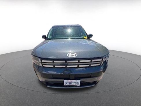 Used 2025 Hyundai Santa Fe SEL image 2