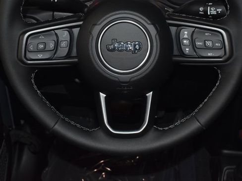 New 2026 Jeep Gladiator Mojave image 18