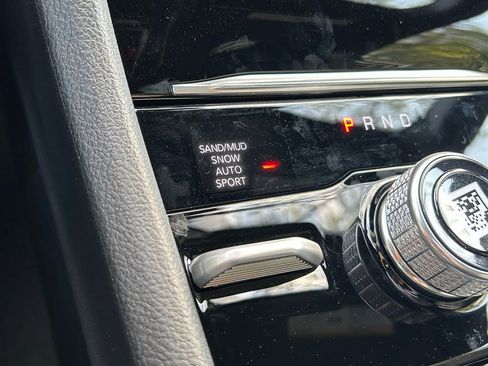 New 2025 Jeep Grand Cherokee Limited image 48