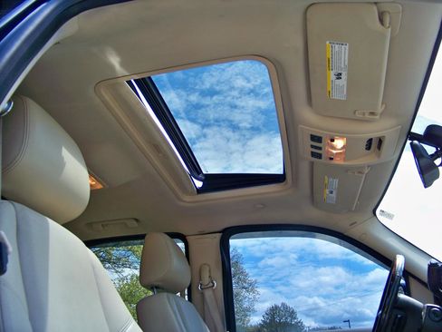 Used 2008 Cadillac Escalade AWD image 24