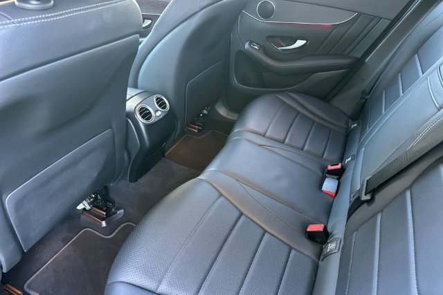 Used 2022 Mercedes-Benz GLC 300 4MATIC image 14