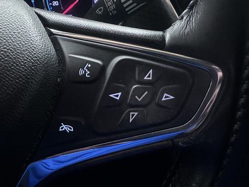 Used 2016 Chevrolet Malibu LT image 41