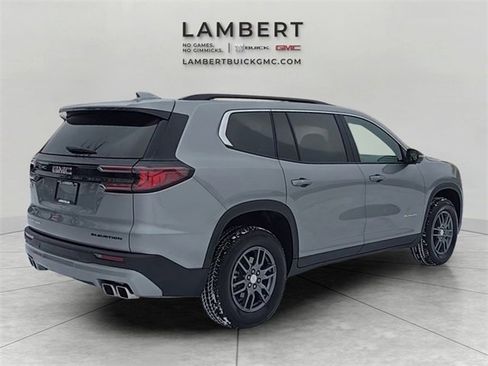 Used 2025 GMC Acadia Elevation image 5