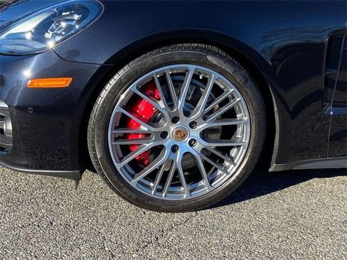 Used 2023 Porsche Panamera 4S image 9
