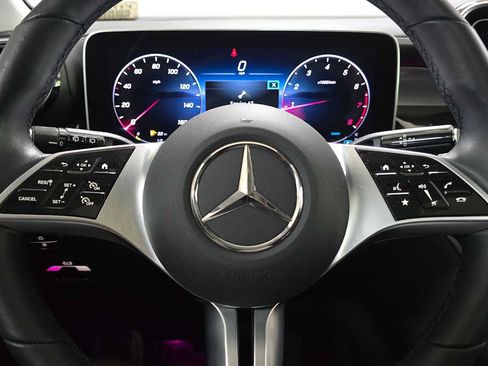 Certified 2024 Mercedes-Benz GLC 300 4MATIC image 27