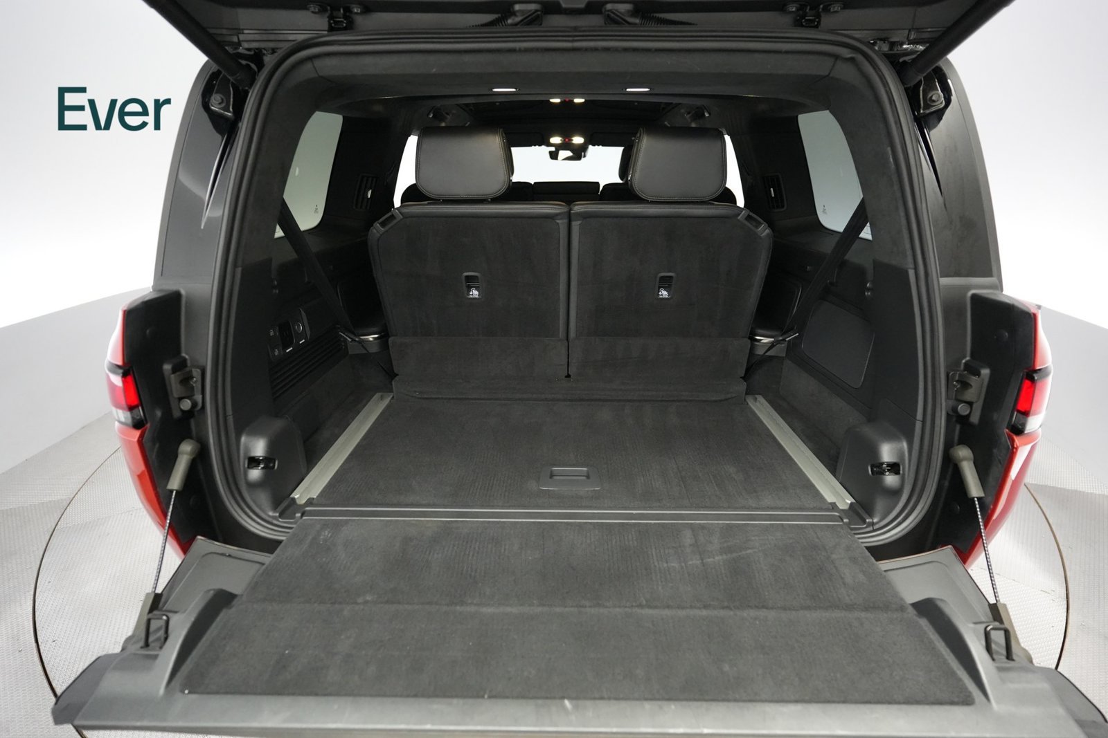 Used 2023 Rivian R1S Launch Edition Quad AWD/4WD image 8