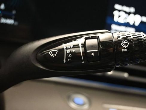 Used 2025 Hyundai Elantra SEL FWD image 26
