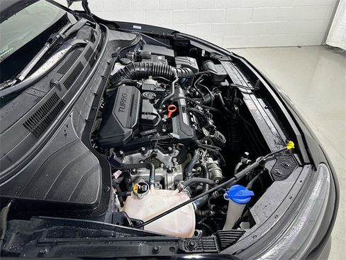 Used 2023 Hyundai Kona Limited image 17