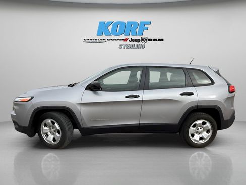 Used 2016 Jeep Cherokee Sport image 21
