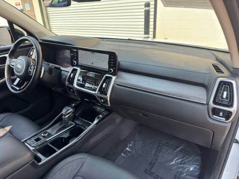 Used 2021 Kia Sorento SX Prestige AWD/4WD image 14