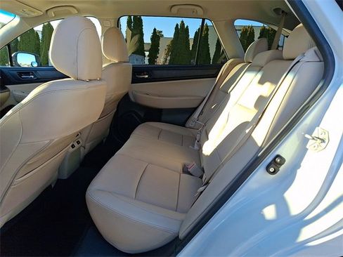 Used 2017 Subaru Outback 3.6R Limited image 10