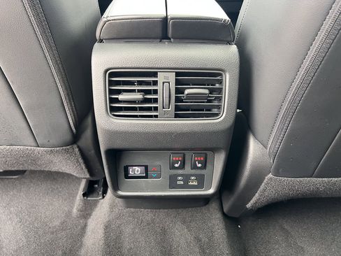 Used 2022 Nissan Rogue Platinum w/ Head-Up Display Package image 31