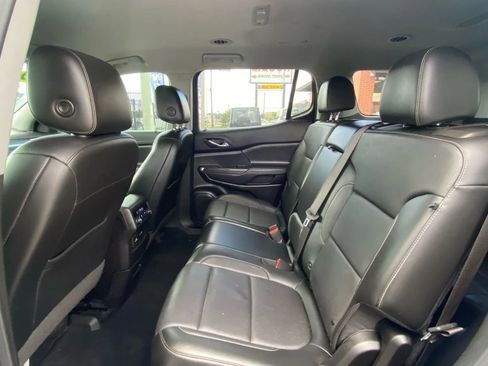 Used 2020 GMC Acadia SLT FWD image 19