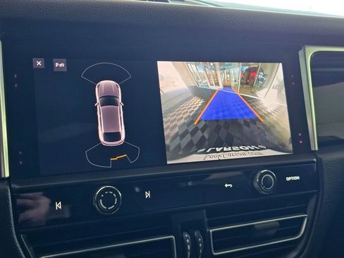Used 2023 Porsche Macan image 28
