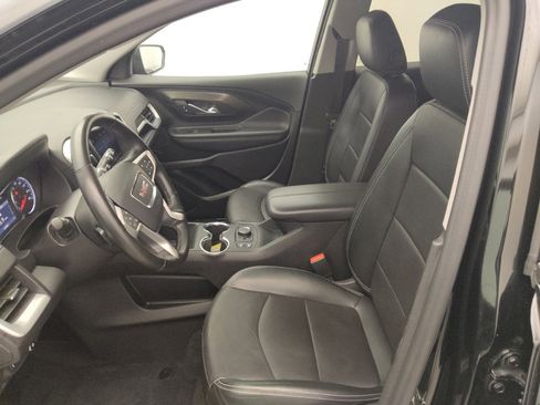 Used 2024 GMC Terrain SLT AWD/4WD image 17
