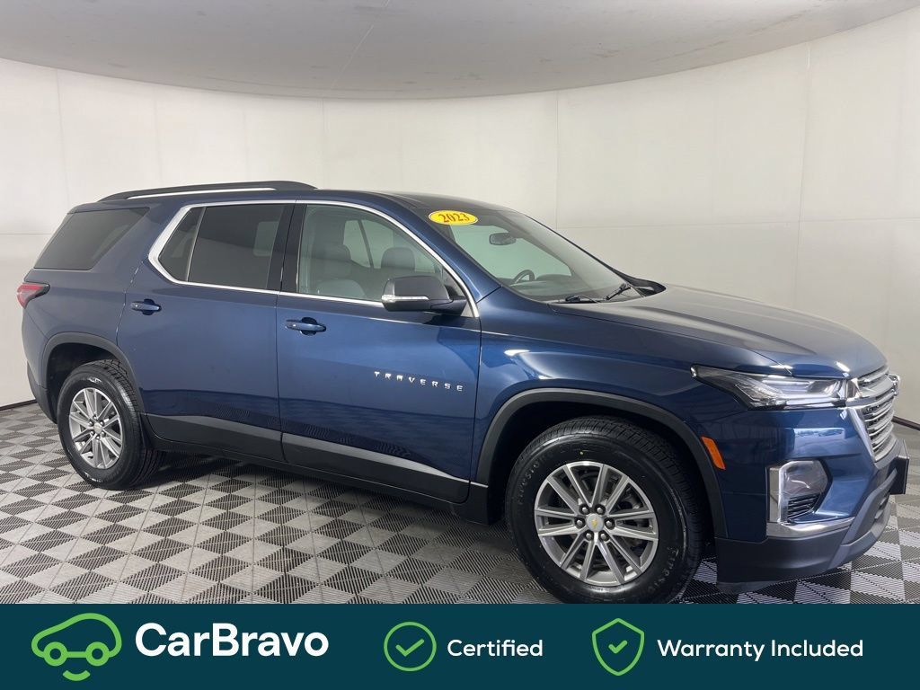 Used 2023 Chevrolet Traverse LT AWD/4WD image 2