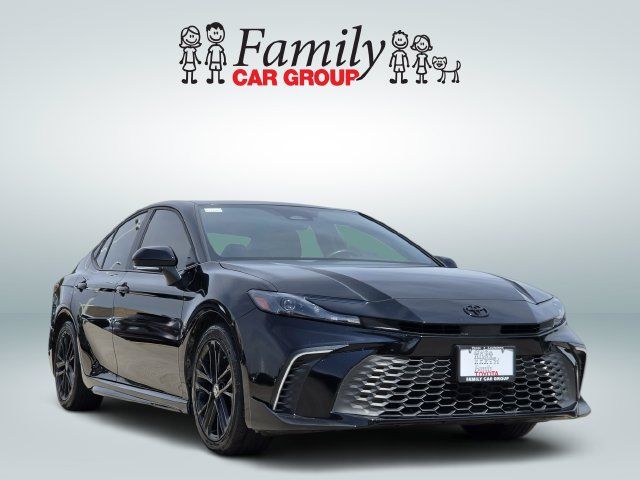 Used 2025 Toyota Camry SE w/ Multimedia Upgrade Package FWD image 2